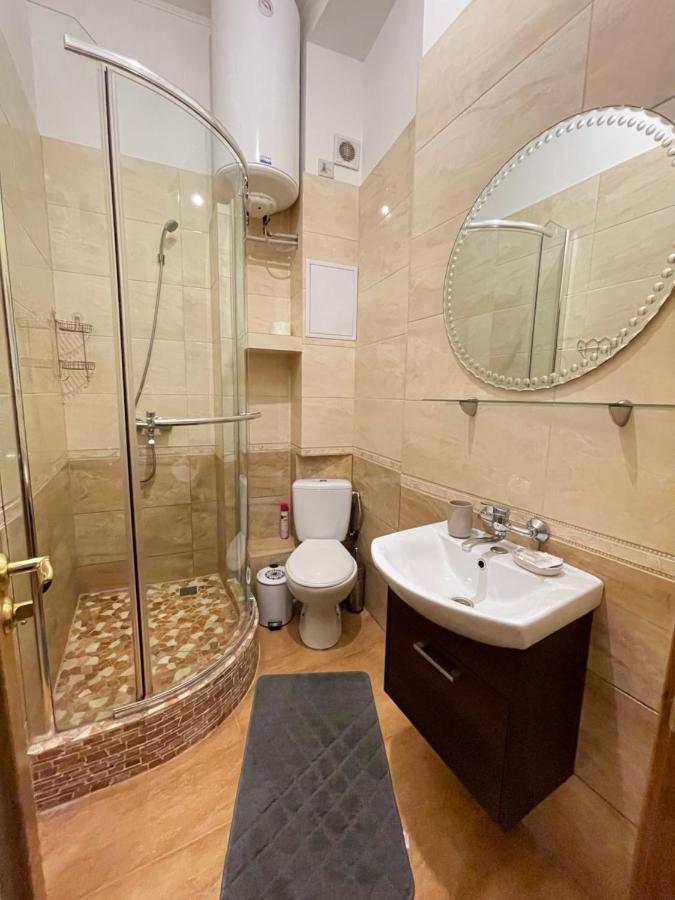 קרלובי וארי Miniapartamentskv מראה חיצוני תמונה
